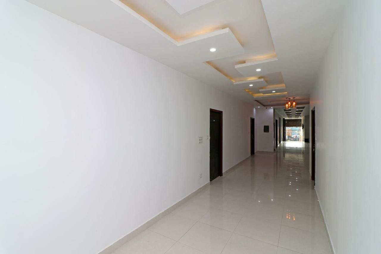 Oyo 29755 Hotel Jammu Airlines 外观 照片