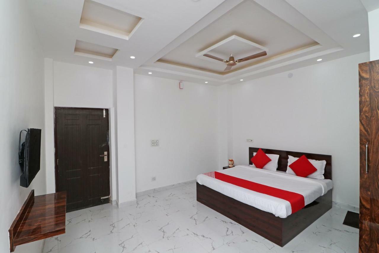 Oyo 29755 Hotel Jammu Airlines 外观 照片