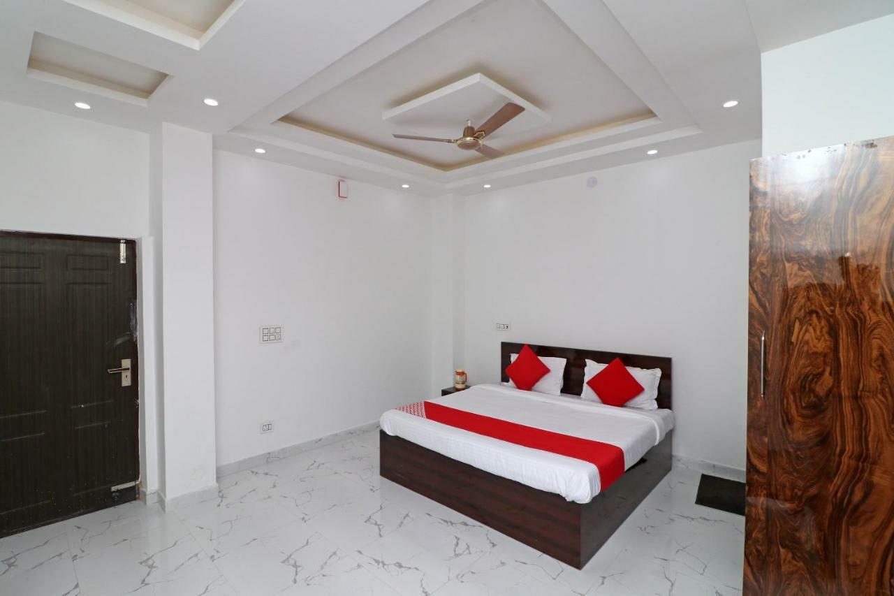 Oyo 29755 Hotel Jammu Airlines 外观 照片