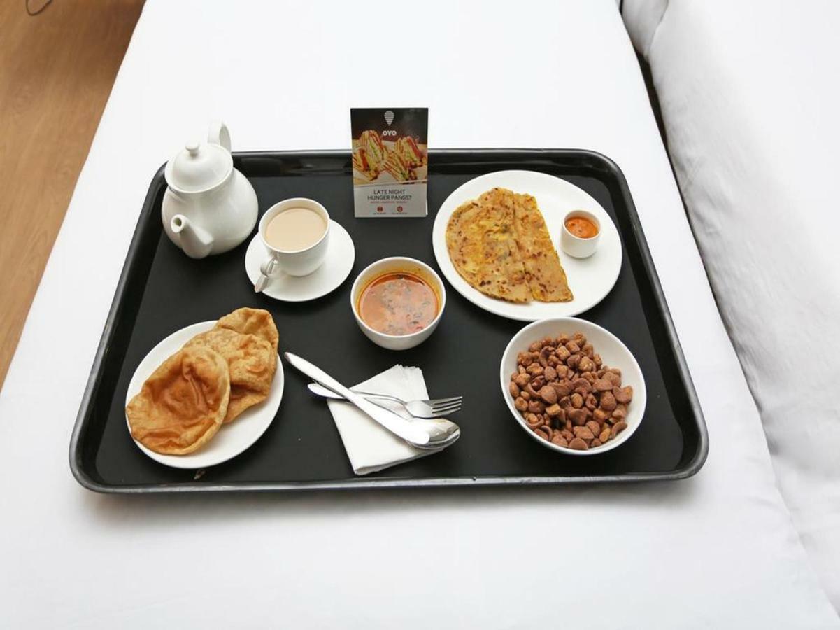 Oyo 29755 Hotel Jammu Airlines 外观 照片
